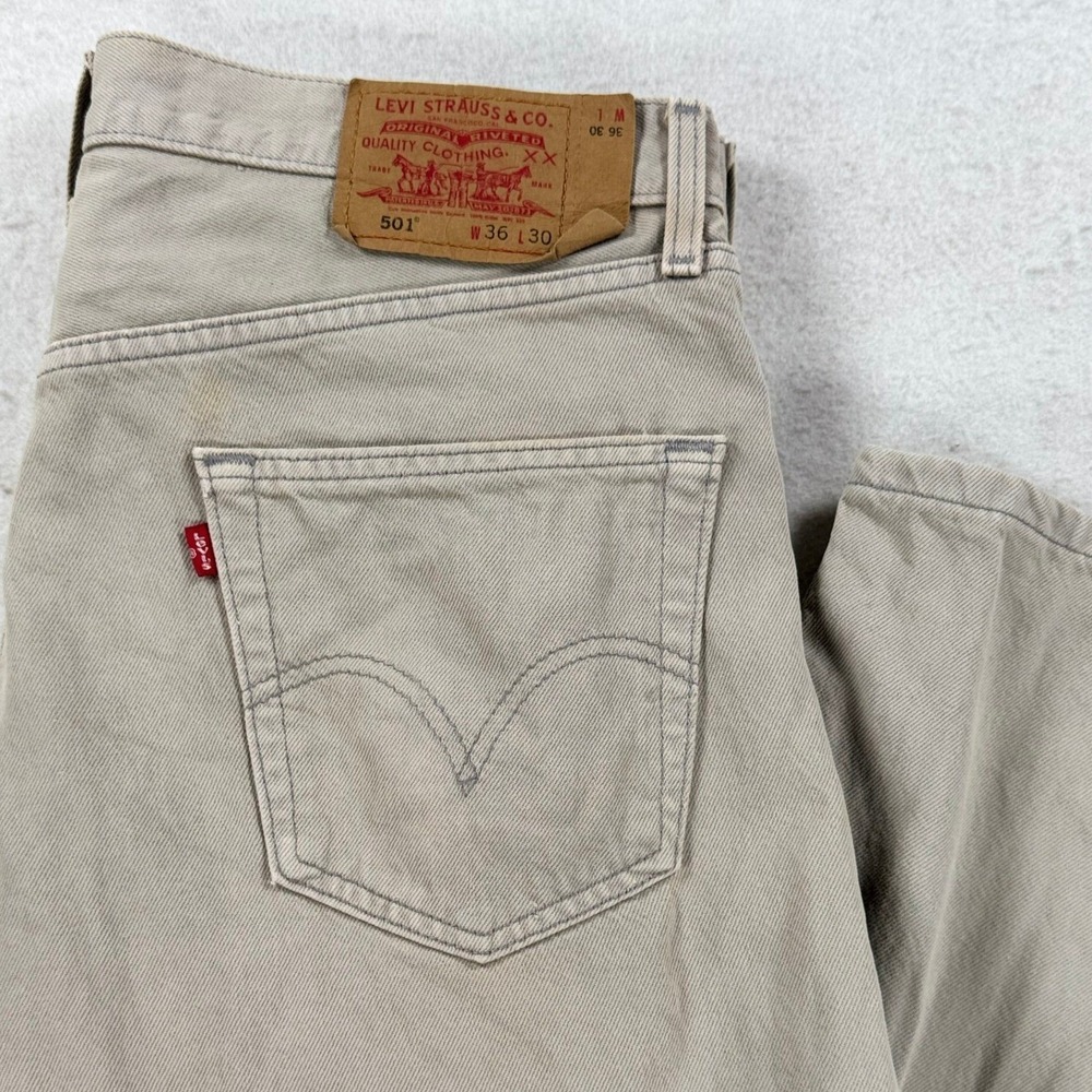 Levis 501 Original Fit Jeans Mens 36x30 Tan Khaki Button Fly Denim Y2K